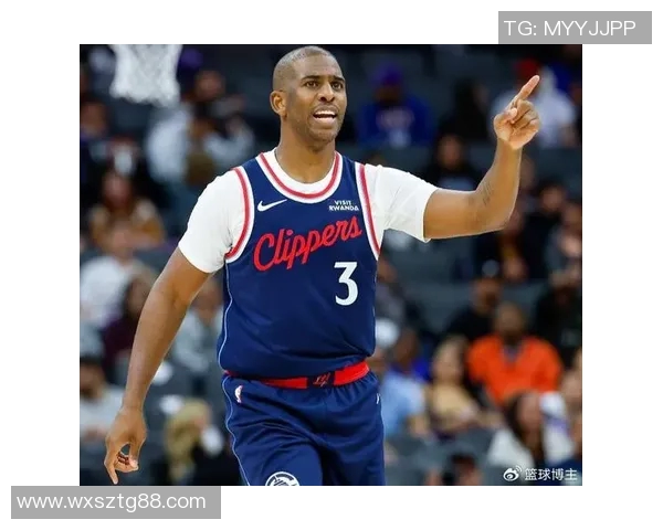 克里斯保罗的篮球传奇之路与职业生涯的辉煌成就分析